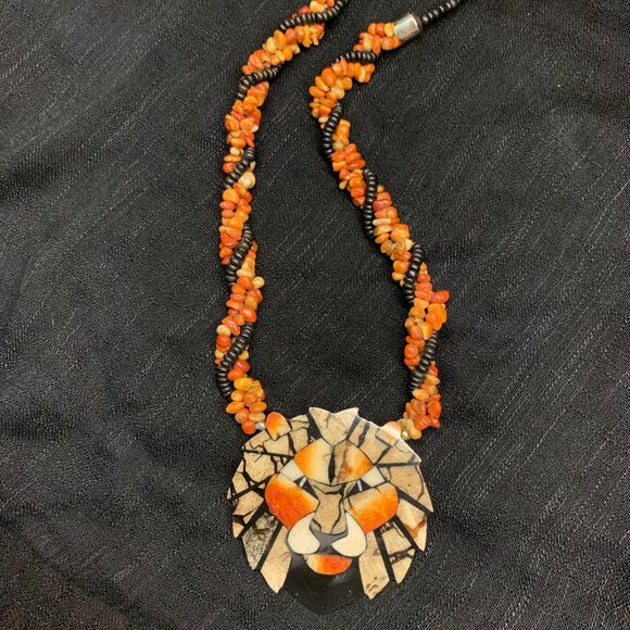 Big Lion Head Lee Sands Vintage Apple Coral Inlay & Resin Beaded Necklace J816 - Picture 5 of 10